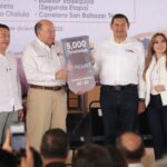 Por combate eficaz al huachicol, PEMEX aumenta donación de materiales para pavimentación en Puebla