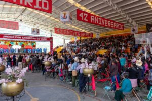 Mantengamos en alto la Antorcha que ilumina a Huitzilan