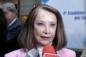 Con reforma electoral avalada por el Senado se avanza en la lucha para eliminar privilegios: Laura Itzel Castillo