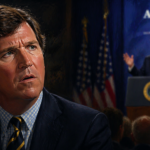 Tucker Carlson se arrepiente de apoyar a Trump