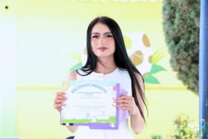 La Presidenta Municipal María Guadalupe Martínez Gerardo entregó material de construcción en el Jardín de Niños Carmen Serdán Alatriste