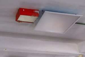 La Presidenta Municipal María Guadalupe Martinez Gerardo entregó equipo tecnológico en el CAIC San José