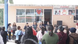 Norma Pimentel fortalece vínculo con la comunidad educativa de San Lorenzo Almecatla