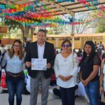 Empresario tehuacanero impulsa la educación en Tetitzintla