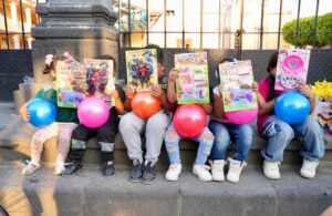 Tlazopilli acerca sonrisas a la infancia de San Pedro Cholula