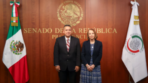 Laura Itzel Castillo toma protesta a Ricardo Lugo como senador de la República