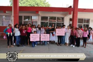 La Presidenta de Quecholac realizó la entrega de Material en la escuela Primaria de San Simón de Bravo