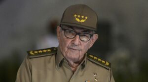 EU acusa a Raúl Castro de conspiración y asesinato