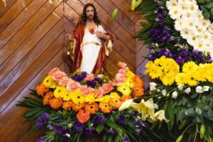 El Ayuntamiento de Quecholac realizó la colocación de arreglos florales en la capilla del Barrio de Las Cruces
