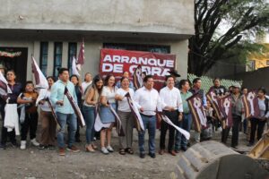 Inicia obra de adoquinamiento en Barrio de Maravillas, San Mateo Tlaixpan
