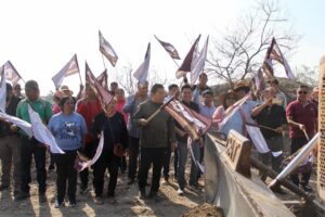Inicia obra de camino rural que conectará comunidades de Tecamachalco