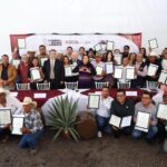 Puebla consolida liderazgo nacional en producción de mezcal con 91 medallas