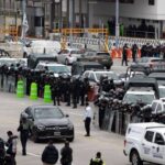 Normalistas de Ayotzinapa provocan caos en la México-Cuernavaca