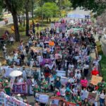 Madres Buscadoras burlan bloqueo de Tlalpan y División del Norte; llegan al Azteca