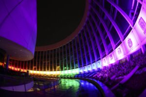 Iluminan el Senado de la República con motivo del Día Internacional del Orgullo LGBTTTIQA+