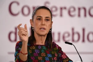 Sheinbaum estalla contra ICE tras el asesinato de mexicano