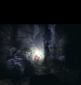 Protección Civil refuerza labores de rescate de familia atrapada en gruta de Cuetzalan